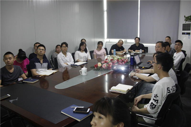 福州英諾科技干式變壓器溫控器產(chǎn)品原理企業(yè)培訓會議總結